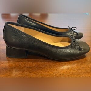 KELLY and KATIE Classic Black Stylish Casual Chic Mary Jane Retro Shoes Sz 7.5M